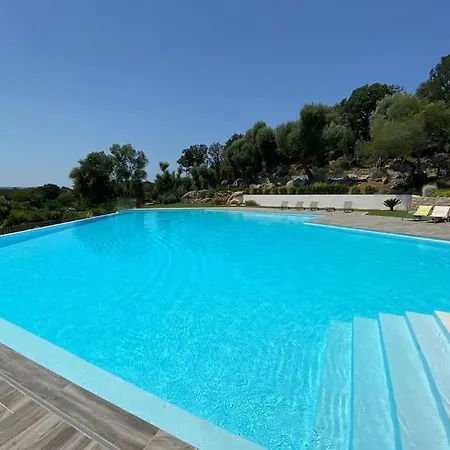 Dernier étage Avec Privatif Sur Grande Terrasse * Porto-Vecchio (Corsica)