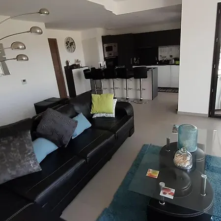 Dernier étage Avec Privatif Sur Grande Terrasse Appartement